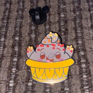 Disney munchlings Pin
